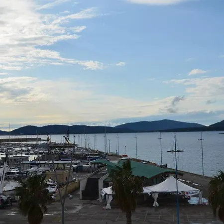 Attico Fronte Mare Con Canali Satellitari E Wifi Alghero